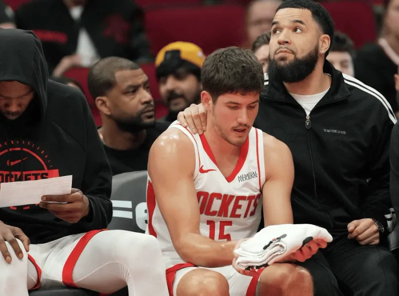 火记：火箭近两场合计让对手抢到了36个前场板+投中36记三分